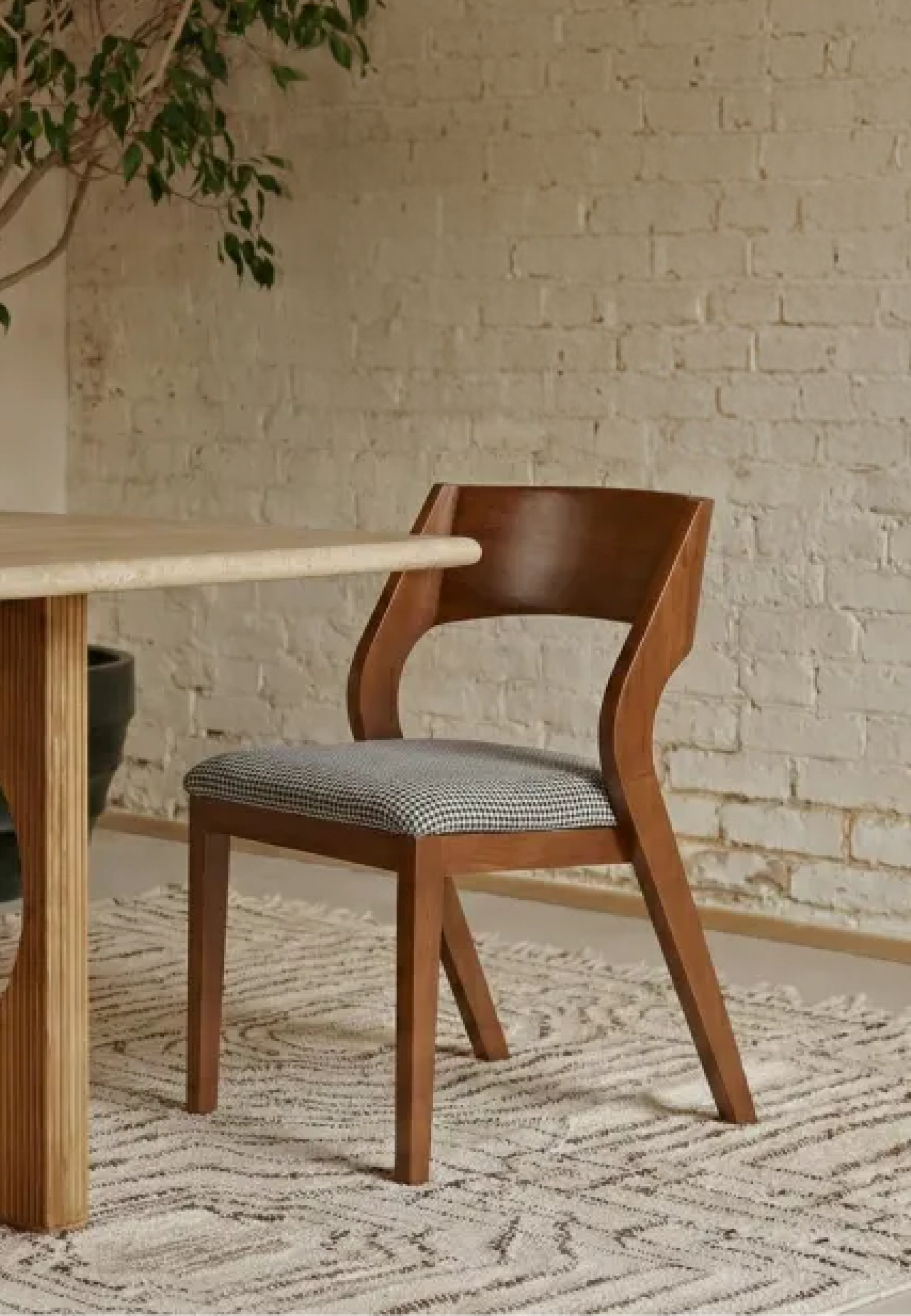Chair Manufacturer in Gujarat